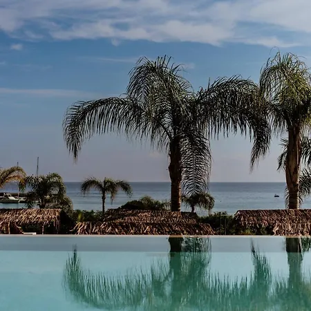 Cavo Zoe Seaside Hotel