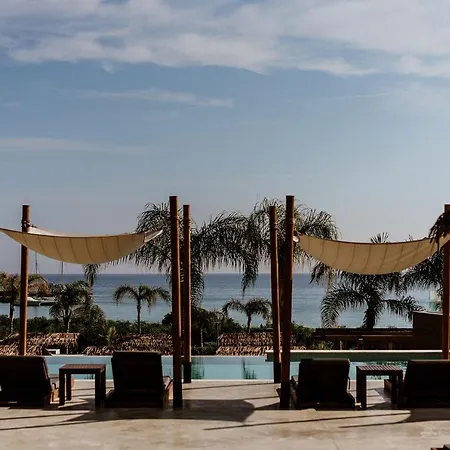 Cavo Zoe Seaside